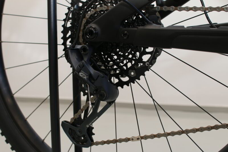 heikin-pyoraverstas-203 heikin-pyoraverstas-203